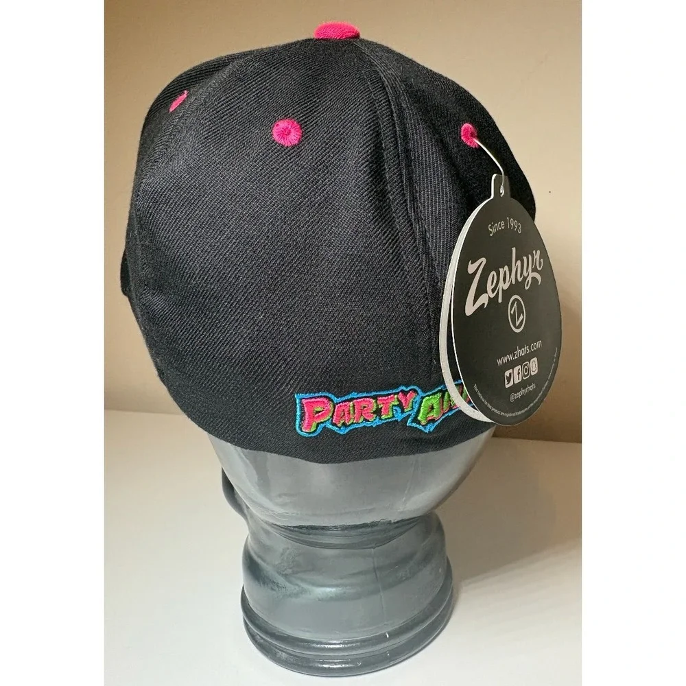 Savannah Bananas PARTY ANIMALS Zephyr Flex Fit Hat | Black | Medium